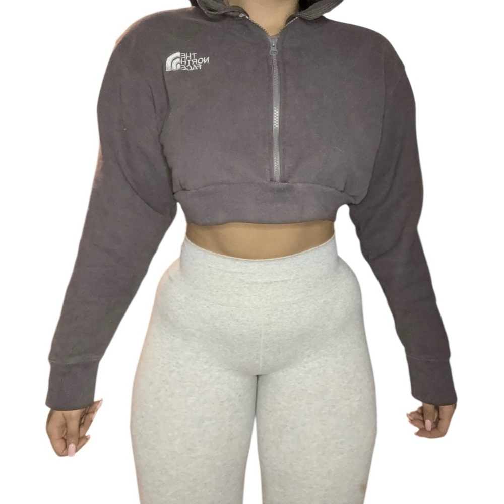 The North Face Women's Dark Brown Cropped Sweatshirt
